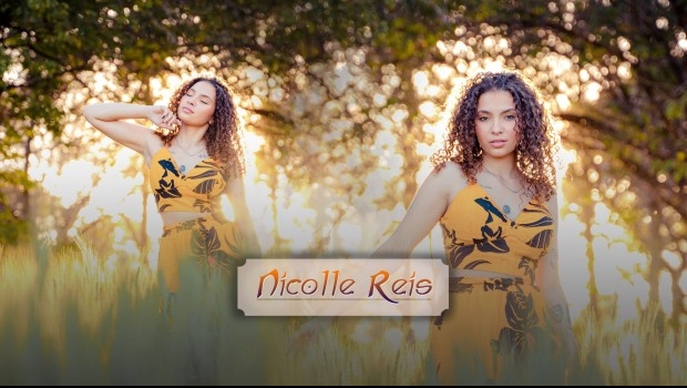 BOOK NICOLLE REIS