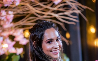 0008---melhor-fotografo-profissional-para-15-anos-fotos-de-festa-de-15-anos-nicole-debutante-buffet-empório-guimarães.jpg