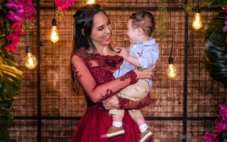 0020---melhor-fotografo-profissional-para-15-anos-fotos-de-festa-de-15-anos-nicole-debutante-buffet-empório-guimarães.jpg