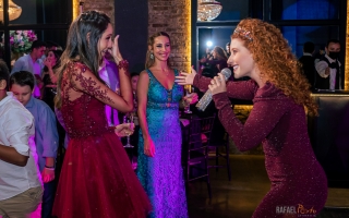 0036---melhor-fotografo-profissional-para-15-anos-fotos-de-festa-de-15-anos-nicole-debutante-buffet-empório-guimarães.jpg