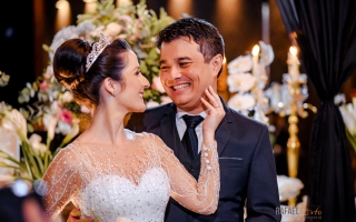 0078---fotografo-profissional-para-casamento-buffet-emporio-guimaraes-londrina-wedding-thais-e-renato.jpg