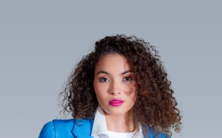 017-0001-06-02-2024-sessão-de-fotos-corporativa-estudio-de-fotografia-londrina-rafael-porto-fotografo-evento-infantil-casamento-15-anos-book-feminino-formatura.jpg