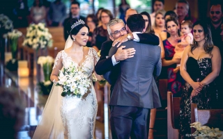 buffet-casa-stylo-fotografo-de-casamento-londrina-rafael-porto-igreja-sao-vicente-de-paulo-decoracoes-florida-vanio-bitencourt-wedding-lauren-e-aislan-20.jpg