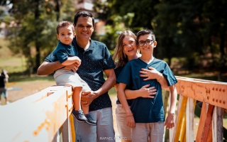 ensaio-de-familia-fotografo-para-ensaio-de-familia-book-familiar-fotografo-book-infantil-sessao-de-foto-externa-sessao-ar-livre-rafael-porto-12.jpg