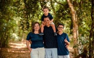 ensaio-de-familia-fotografo-para-ensaio-de-familia-book-familiar-fotografo-book-infantil-sessao-de-foto-externa-sessao-ar-livre-rafael-porto-14.jpg