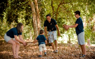 ensaio-de-familia-fotografo-para-ensaio-de-familia-book-familiar-fotografo-book-infantil-sessao-de-foto-externa-sessao-ar-livre-rafael-porto-15.jpg
