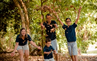 ensaio-de-familia-fotografo-para-ensaio-de-familia-book-familiar-fotografo-book-infantil-sessao-de-foto-externa-sessao-ar-livre-rafael-porto-16.jpg