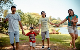 ensaio-de-familia-fotografo-para-ensaio-de-familia-book-familiar-fotografo-book-infantil-sessao-de-foto-externa-sessao-ar-livre-rafael-porto-22.jpg