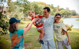 ensaio-de-familia-fotografo-para-ensaio-de-familia-book-familiar-fotografo-book-infantil-sessao-de-foto-externa-sessao-ar-livre-rafael-porto-29.jpg