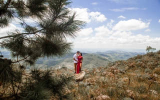 fotografo-de-sessao-de-fotos-book-de-casal-rafael-porto-londrina-pre-ensaio-casal-morro-das-antenas-pre-wedding-recanto-pinhao-tamarana-rafael-e-gisele28.jpg