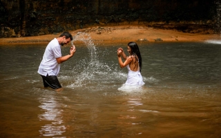 fotografo-de-sessao-de-fotos-book-de-casal-rafael-porto-londrina-pre-ensaio-casal-morro-das-antenas-pre-wedding-recanto-pinhao-tamarana-rafael-e-gisele61.jpg