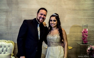 fotografo-londrina-15-anos-debutante-rafael-porto-buffet-emporio-guimarães-giovanna-rosa-35.jpg