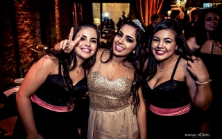 fotografo-londrina-15-anos-debutante-rafael-porto-buffet-emporio-guimarães-giovanna-rosa-37.jpg