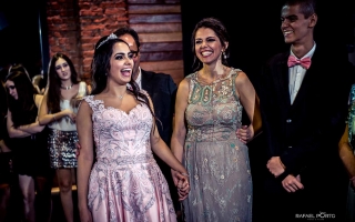 fotografo-londrina-15-anos-debutante-rafael-porto-buffet-emporio-guimarães-giovanna-rosa-66.jpg