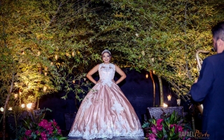 fotografo-para-festa-de-15-anos-londrina-buffet-laguna-rafael-porto-debutante-gabrielly43.jpg