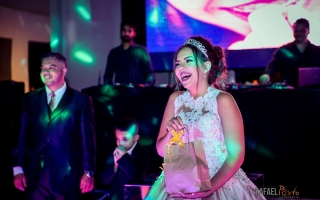 fotografo-para-festa-de-15-anos-londrina-buffet-laguna-rafael-porto-debutante-gabrielly55.jpg