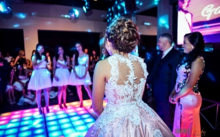 fotografo-para-festa-de-15-anos-londrina-buffet-laguna-rafael-porto-debutante-gabrielly58.jpg