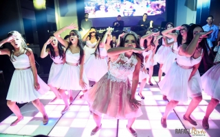 fotografo-para-festa-de-15-anos-londrina-buffet-laguna-rafael-porto-debutante-gabrielly89.jpg