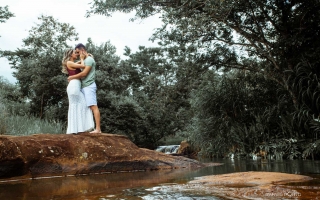 melhor-fotografo-em-londrina-book-ensaio-fotografico-book-sensual-ensaio-feminino-fotografo-rafael-porto-pre-wedding-morro-do-gaviao-fotografo-de-casamento-parana-arapongas-larissa-e-diego-6.jpg