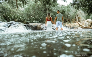 melhor-fotografo-em-londrina-book-ensaio-fotografico-book-sensual-ensaio-feminino-fotografo-rafael-porto-pre-wedding-morro-do-gaviao-fotografo-de-casamento-parana-arapongas-larissa-e-diego-9.jpg